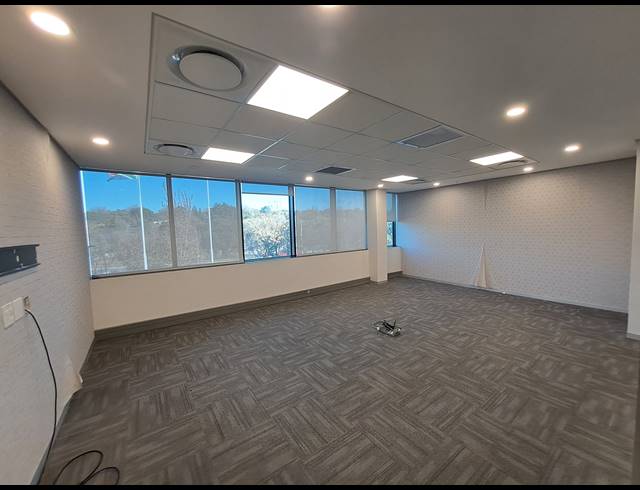 3,438M² OFFICE FOR SALE IN WAVERLEY